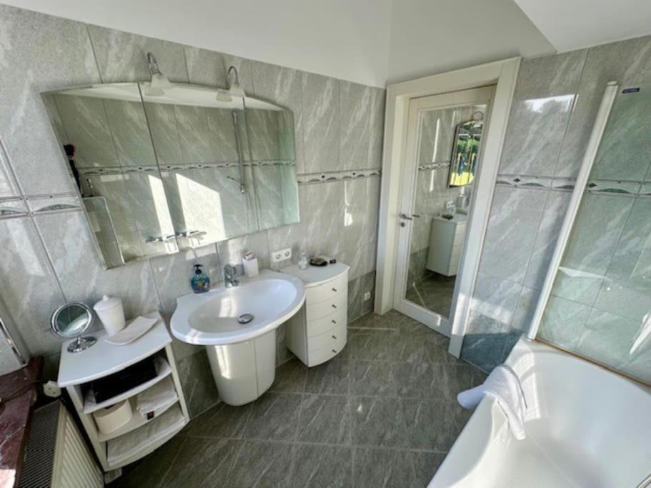 Ferienwohnung Exclusiv Im Erzgebirge Amtsberg Exterior foto
